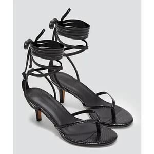 Fashion to Figure Victoria Thong Heels in black wide 7W